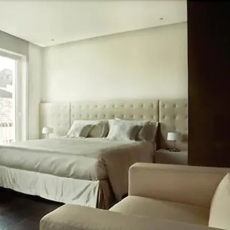 Hotel House 4*