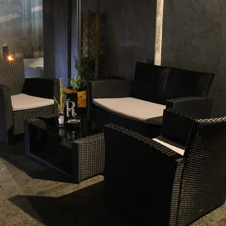 House Hotel